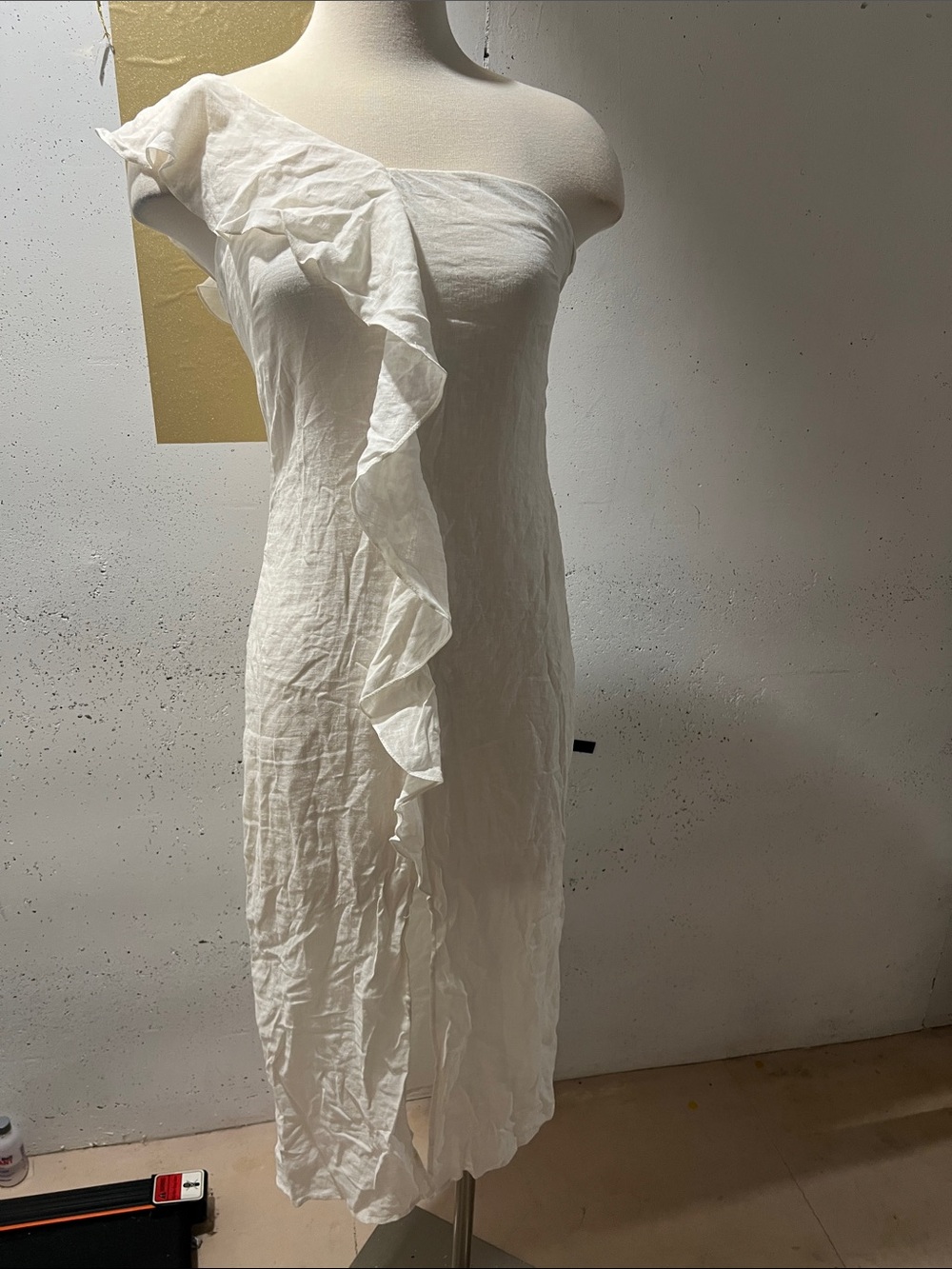 Vix White One-Shoulder Ruffle Dress